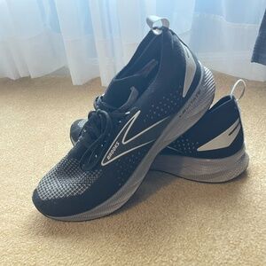 Brooks Levitate StealthFit 6 Black - Size 12
